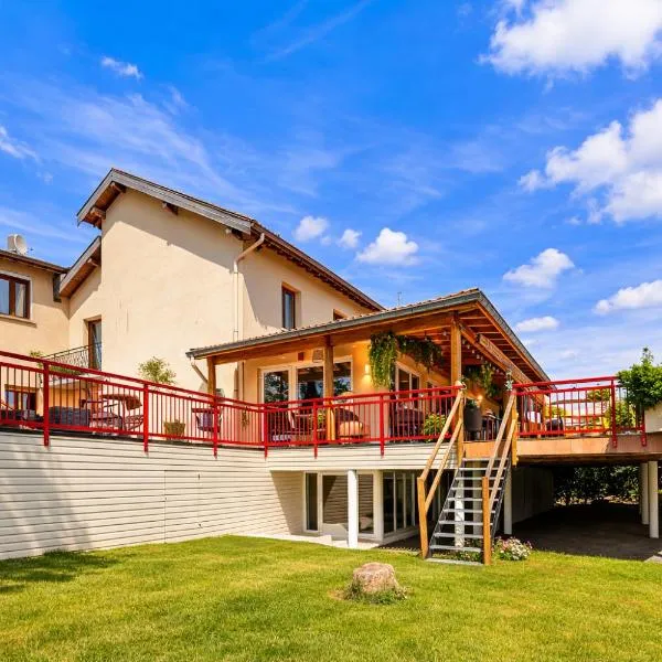 Relais Vosgien - Hôtel Restaurant "la Table de Sophia", Hotel in Saint-Pierremont