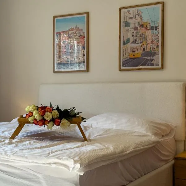 The Minimalist Suite, готель у місті Šurany
