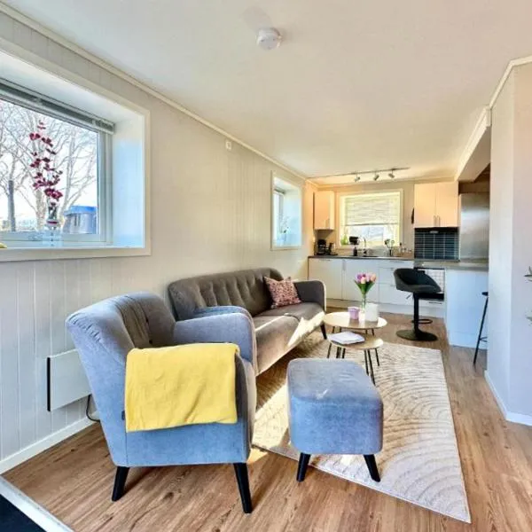 레크네스에 위치한 호텔 3 Beds - Near Airport - Free Parking - Central Leknes