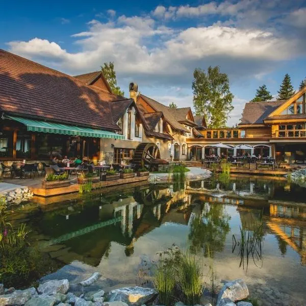 Oravský Háj Garden Hotel & Resort โรงแรมในเตรสต์เยนา