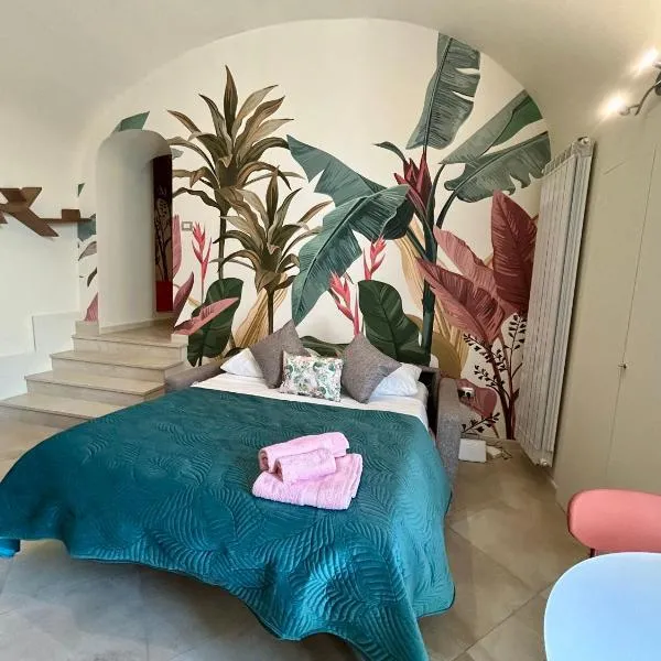Corato में, होटल HISTORICAL CENTRE, Stylish, walk to Corato station, close to Trani