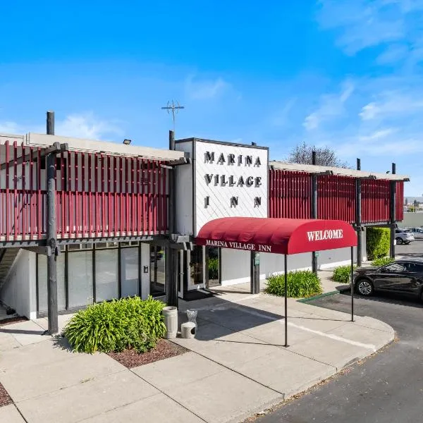 Marina Village Inn, hotel v mestu Alameda