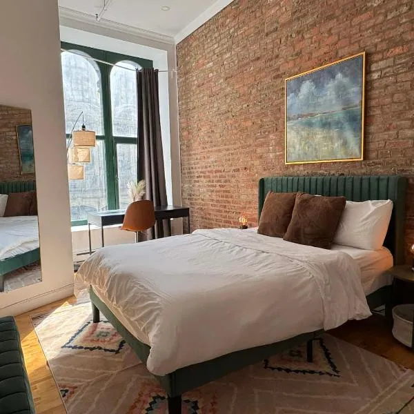 Top Location - The 777 Old Port Gem – hotel w Montrealu