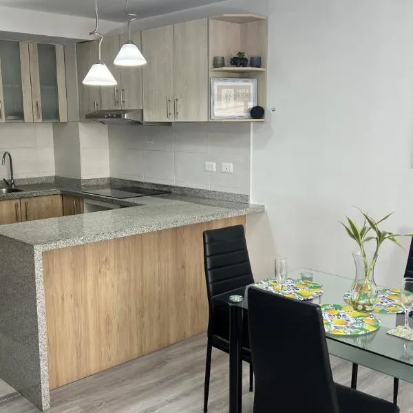 Hospedaje Corporativo cerca de Embajada Americana y Solca, Hotel in Quito