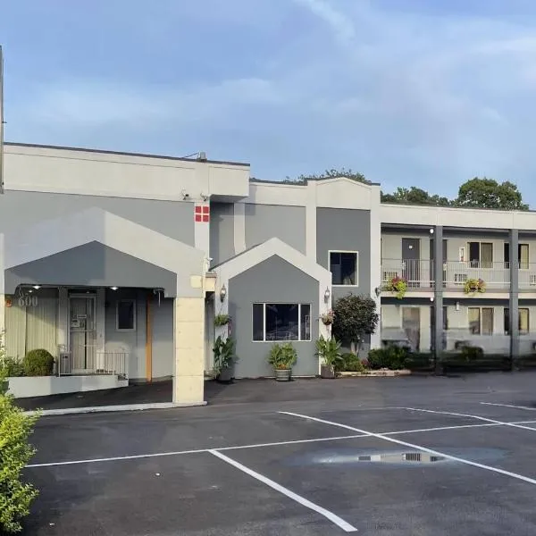 Super 8 by Wyndham Belleville St. Louis Area, hotel u gradu Belvil