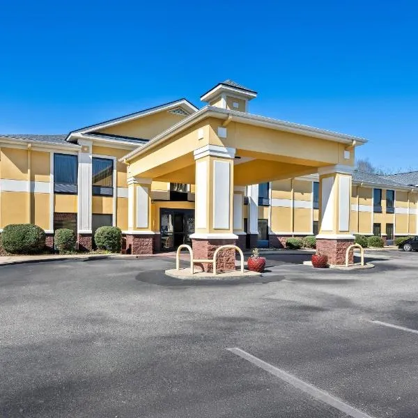 Quality Inn Alexander City, hotel u gradu 'Alexander City'
