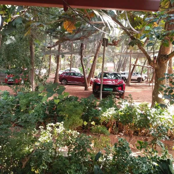 Samant Beach Resort, hotel a Malvan