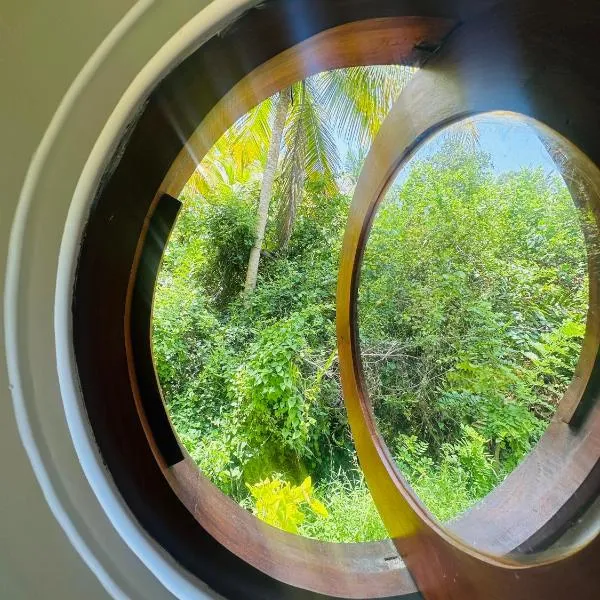 Dacha Retreat, Hotel in Midigama East