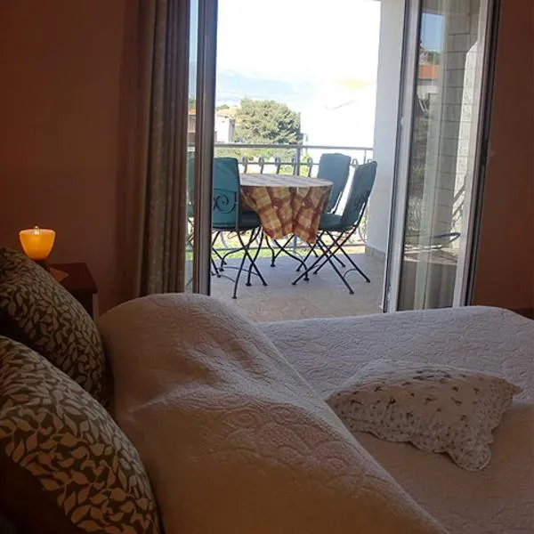 Apartment Marina, hotel in Slatine