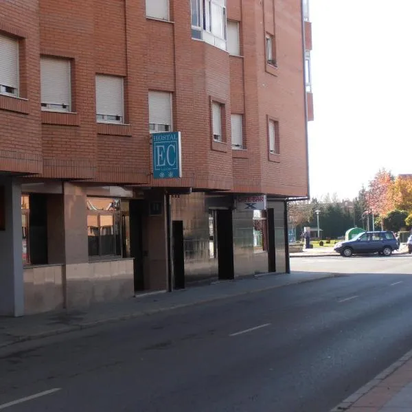 Hostal ** EC León, hotel in Viloria de la Jurisdicción