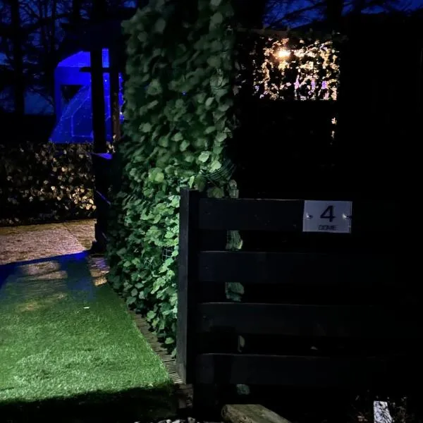 Glamping Domes, hotel v destinácii Articlave