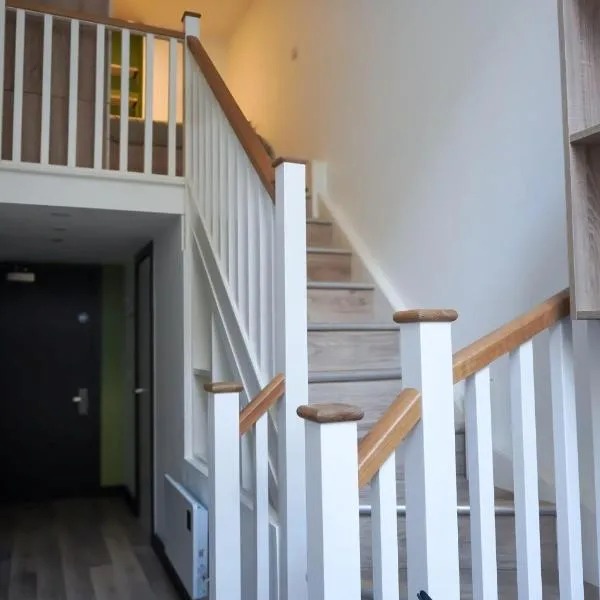 City Centre Loft en suite, хотел в Elland