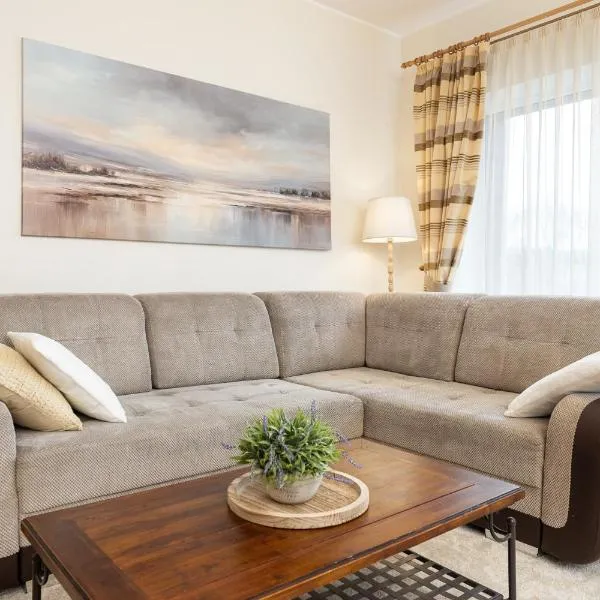 Cosy apartment next to Kadriorg park, hotel a Tallinn