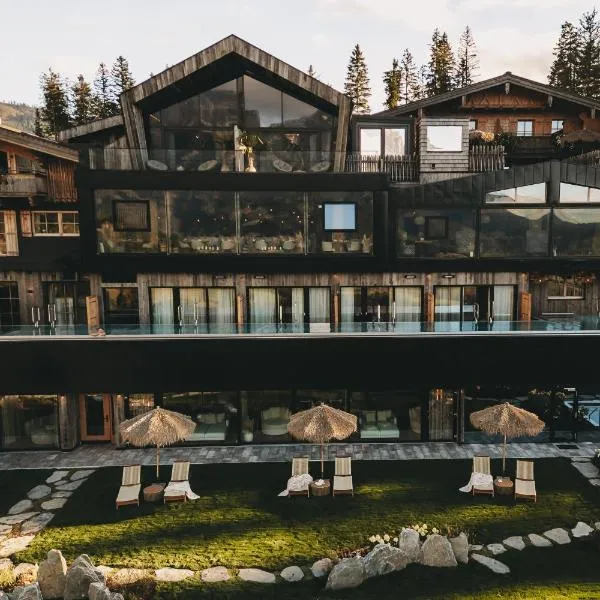 Jufenalm BOHO & Wellnesshotel, hotell sihtkohas Maria Alm am Steinernen Meer