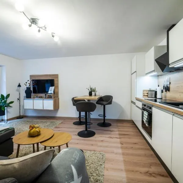 Ferienwohnung TaJoLe, hotel en Heinade