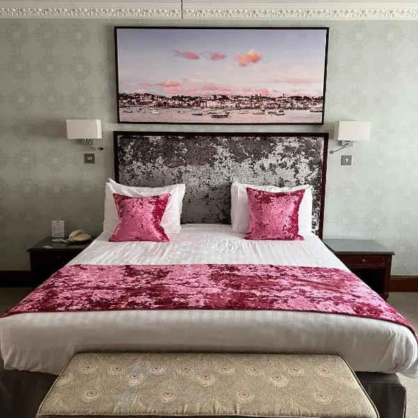 Best Western Moores Central Hotel: St Peter Port şehrinde bir otel