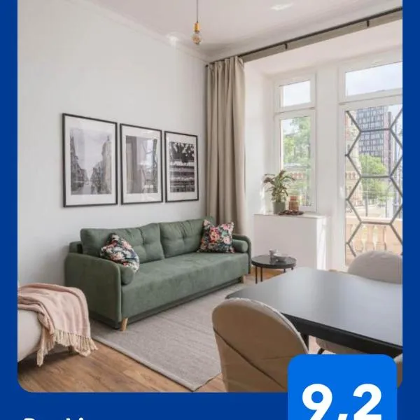 Polonia Residence Panorama by LookAp Klimatyzacja, hotel u gradu Lođ