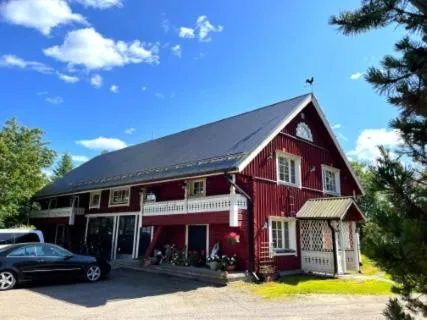 Yli-Kaitala Holiday Resort Tuuliviiri, hotell i Savio