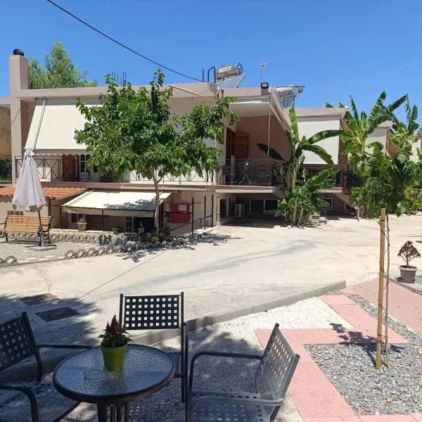 AK VILLAGE ROOMS, מלון בדרפנון