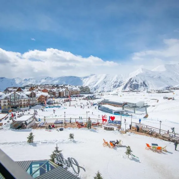 New Gudauri ATRIUM Private Apartments: Gudauri şehrinde bir otel