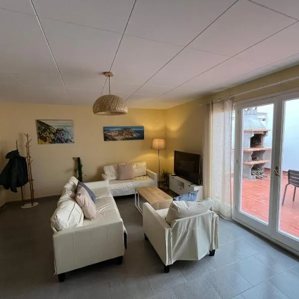 Close to the beach duplex, Hotel in Tossa de Mar