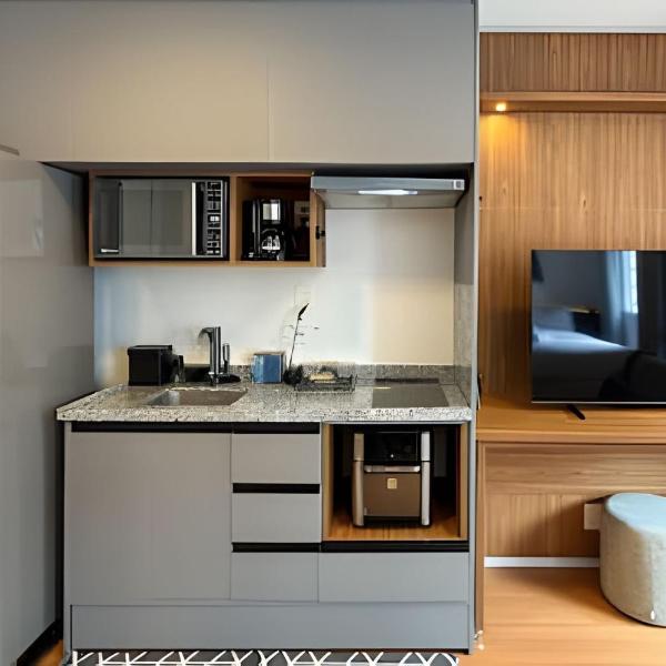 Studio em Pinheiros/Metrô Clínicas/R. Oscar Freire