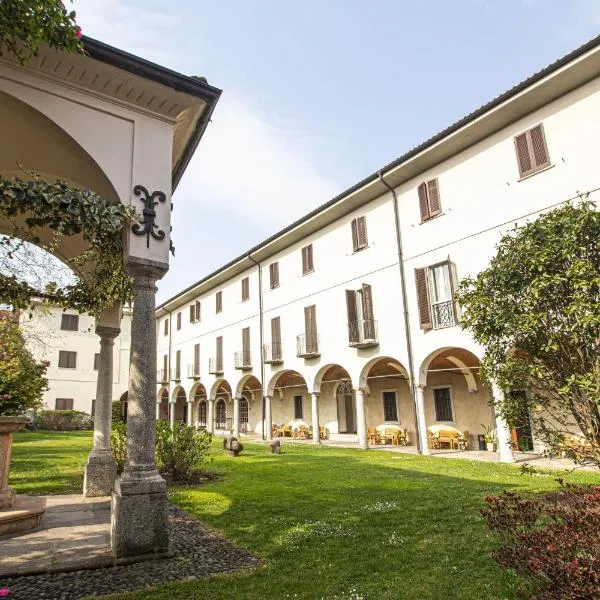 LVG Hotel Collection - Il Chiostro, hotel u gradu Verbanija