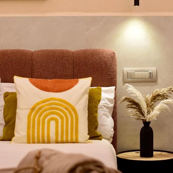 Falco Deluxe Home - Elegante Vasca In Camera, ξενοδοχείο στη Νάπολη