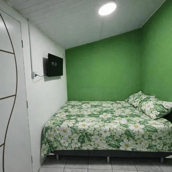 Quarto individual ou casal próximo a rodoviária e aeroporto, hotel v destinaci São Luís