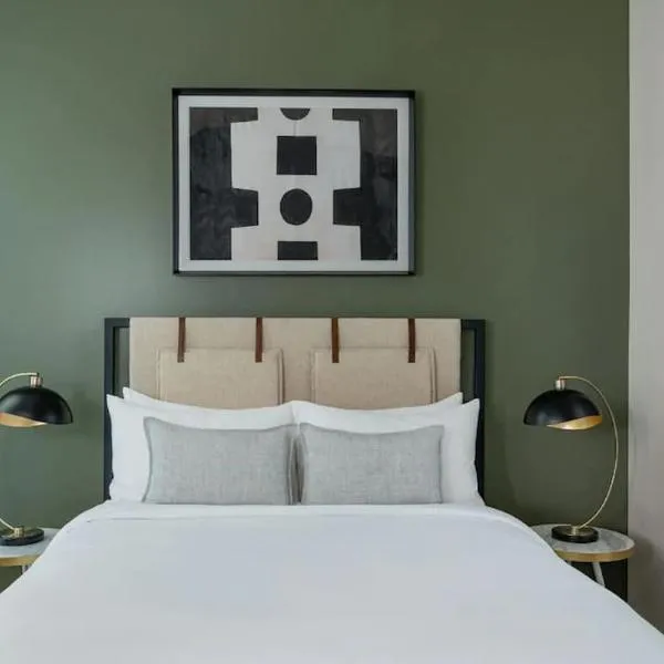 LIVN Millennium Park Downtown Chicago 1 BR، فندق في شيكاغو