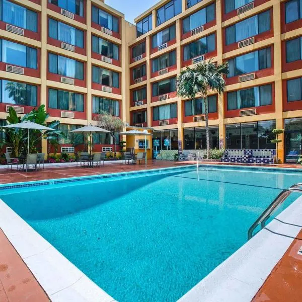 Quality Inn & Suites Montebello - Los Angeles, готель у місті Монтебелло