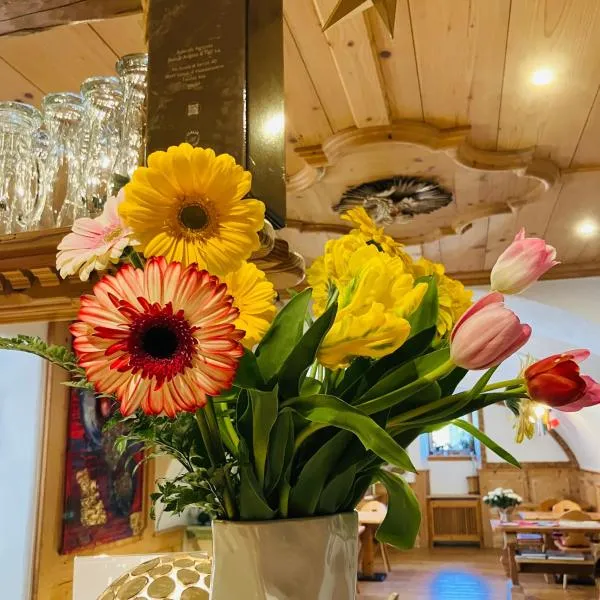 Hotel Garnì Salvanel, khách sạn ở Cavalese