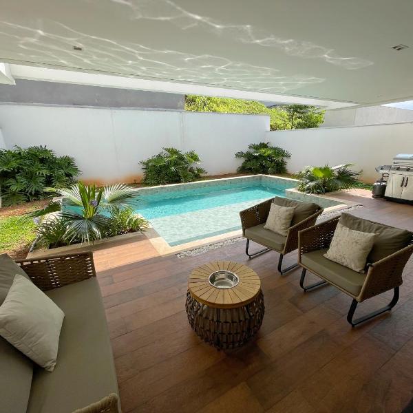Casa moderna alto padrão em condomínio