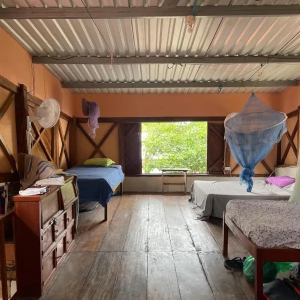 Casa de Colores, hotell sihtkohas El Zonte