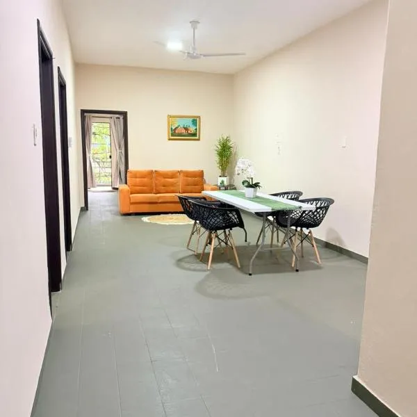 Guest House 2, hotel u gradu Enkarnasion