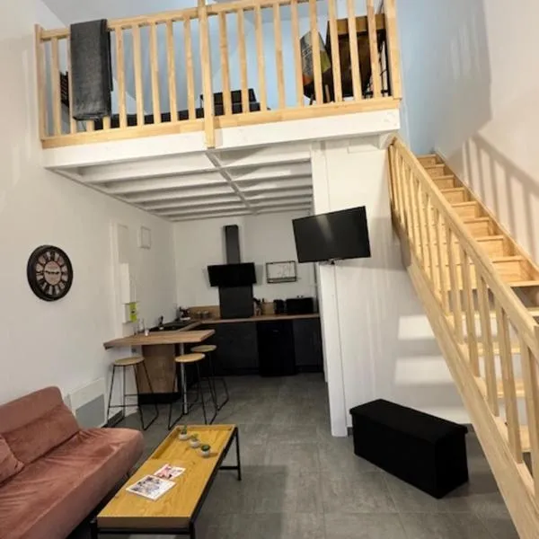 Nathôme 7, Hotel in Alençon