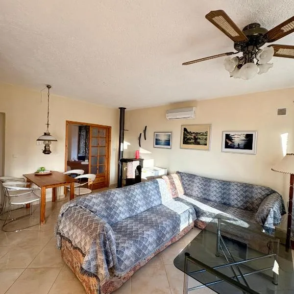 AGAPI Holiday House, hotell sihtkohas Vouníon