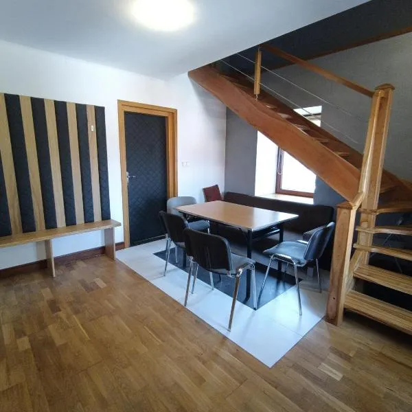 Spichlerz Apartmanety, ξενοδοχείο σε Strzeskowice Duże