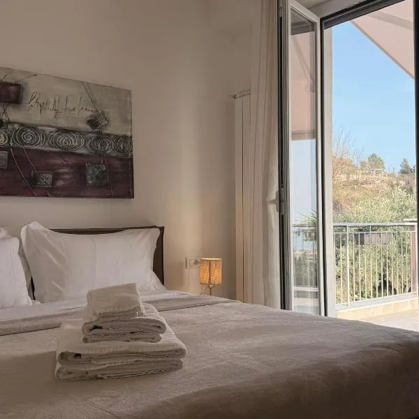 Casa Felice - Appartamento Ginestra, hotel a Pietra Ligure