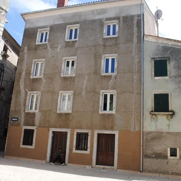 Rooms Piazzetta, hotel v destinaci Cres