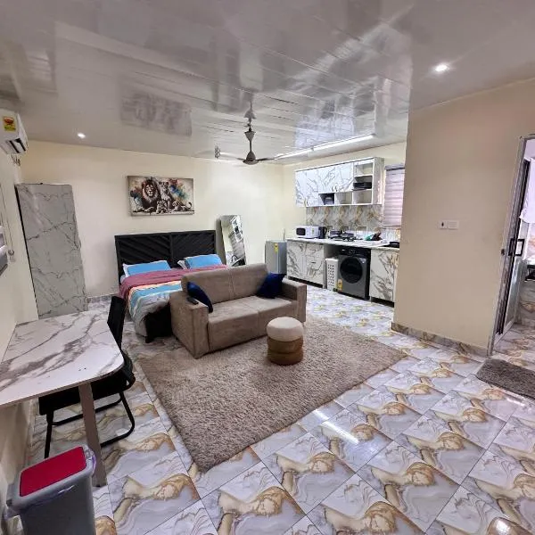 TN Residence - Studio 1, East Legon, hotell i Accra