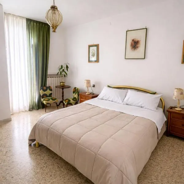 Centro Storico Di Tea โรงแรมในตูรี