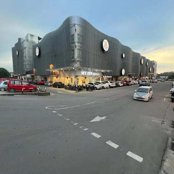 My Inn Hotel Inanam, hotelli kohteessa Inanam