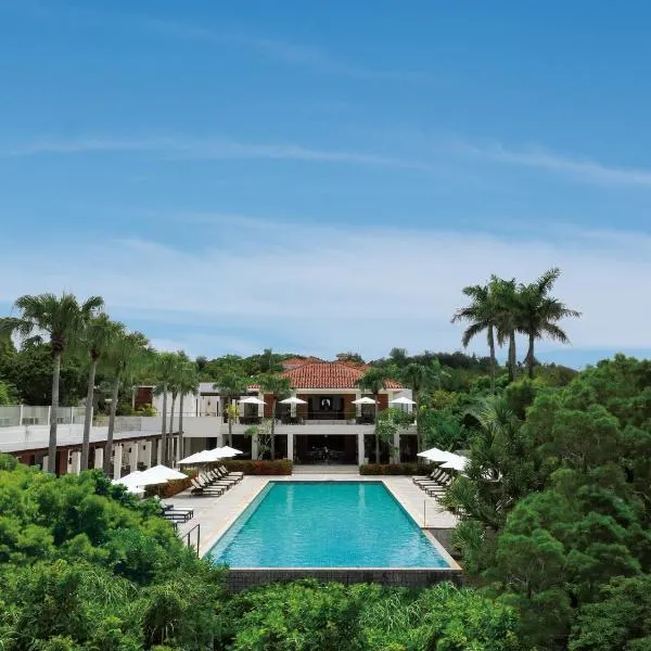 The Atta Terrace Club Towers, hotelli kohteessa Onna