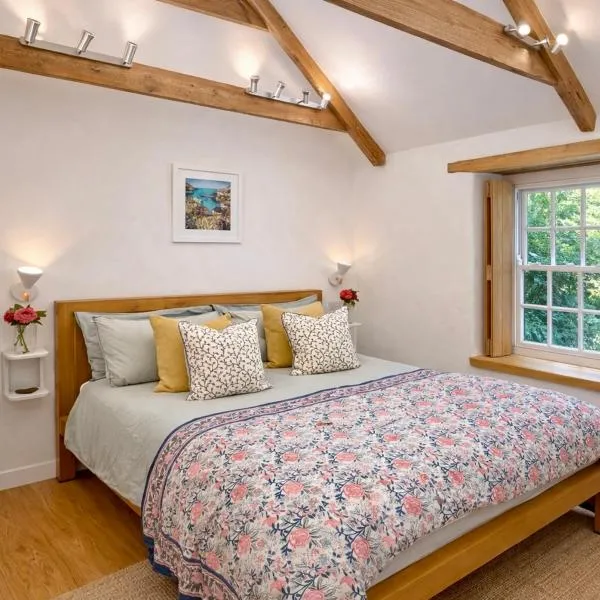 St Kew Escapes Nr Port Isaac, hotel in Saint Kew