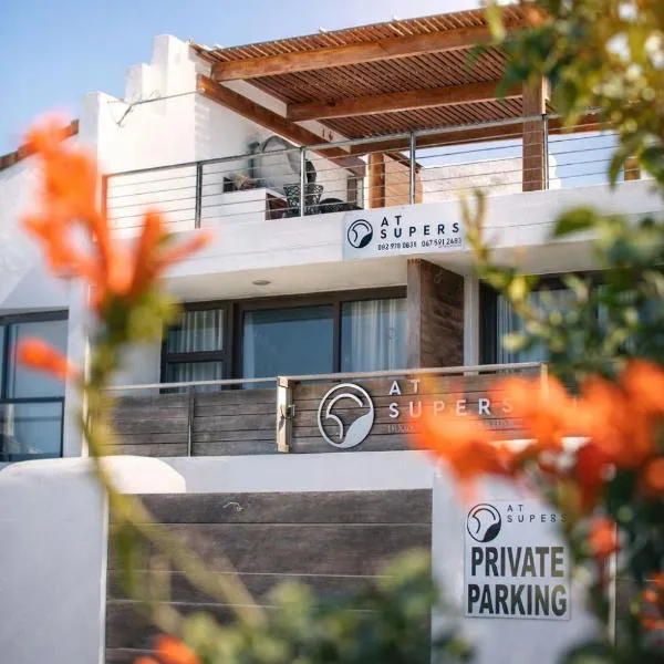 AtSupers Accommodation, hotelli Jeffreys Bayssä