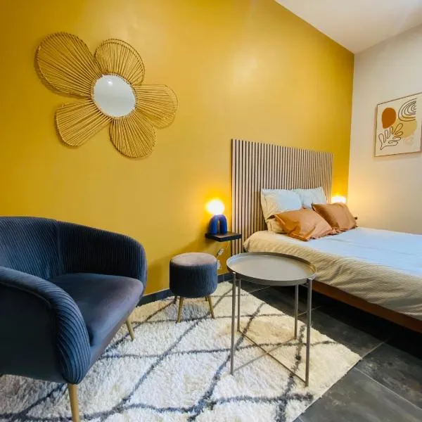 Le Petit Francillon, Hotel in Villebarou