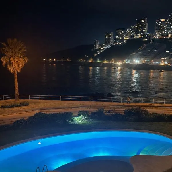 Departamento en Reñaca Vista al Mar، فندق في فينيا ديل مار