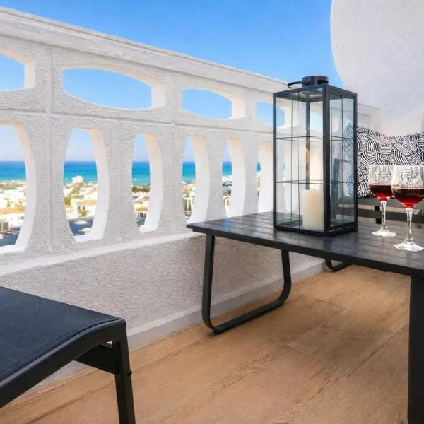 Amber Signature Apartment, готель у Торревьєсі