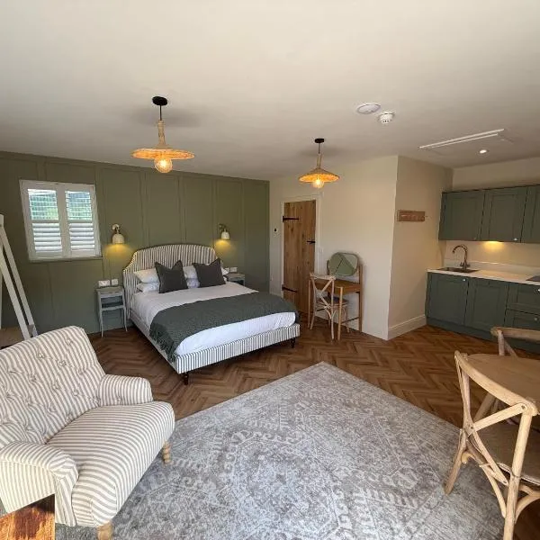 Lillypool Farm, hotel in Shipham